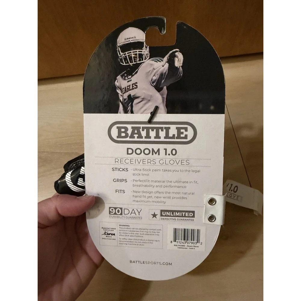 Battle Doom 1.0 Youth Small Junior Football Receiver Gloves Black White